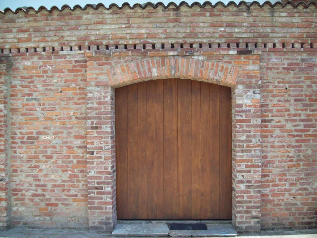 B&B Grotto Valle Cisterna dʼAsti Esterno foto